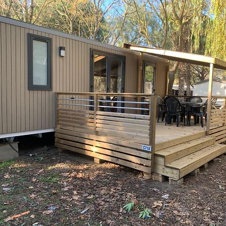 Camping 4 Etoiles Le Bosc Saint Cyrpien Mobil Home מראה חיצוני תמונה