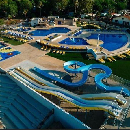 Camping 4 Etoiles Le Bosc Saint Cyrpien Mobil Home מראה חיצוני תמונה