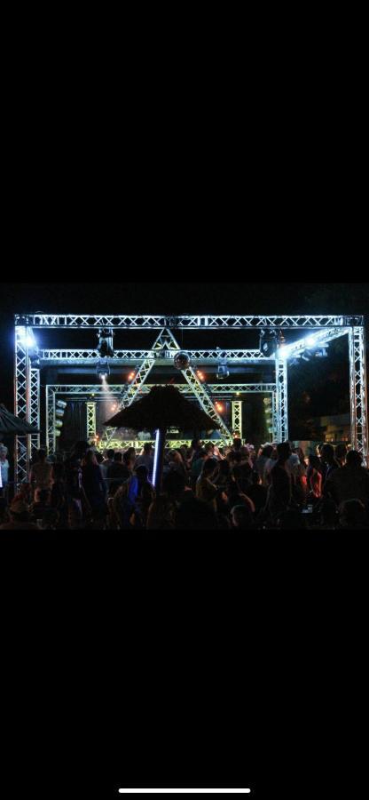 Camping 4 Etoiles Le Bosc Saint Cyrpien Mobil Home מראה חיצוני תמונה